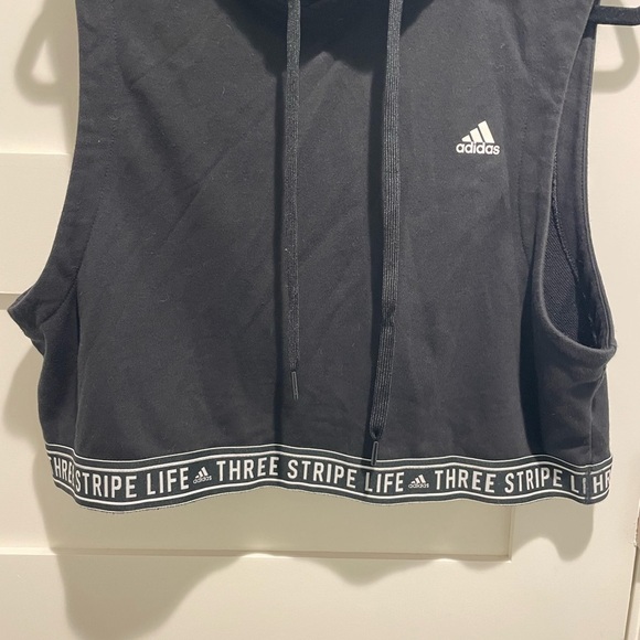 ADIDAS Black Sleeveless Cropped Hoodie - Picture 2 of 9